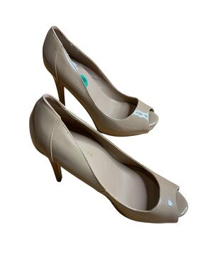 Marc Fisher Nude Patent Peep-Toe Platform Pumps - Size 7.5